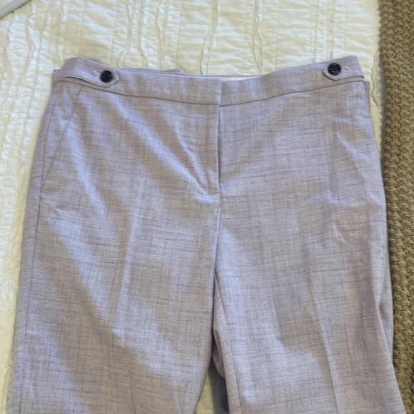 NEW Ann Taylor Size 6 Lavender Pants. - Picture 2 of 3